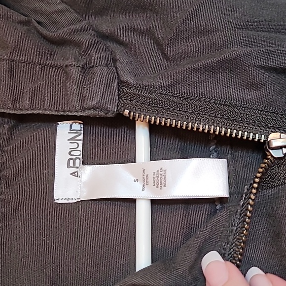 Jacket - Picture 2 of 4